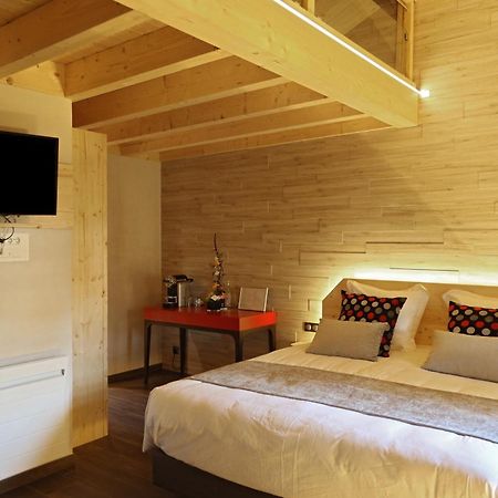 Le Vieux Logis Hotel Yvoire Bilik gambar